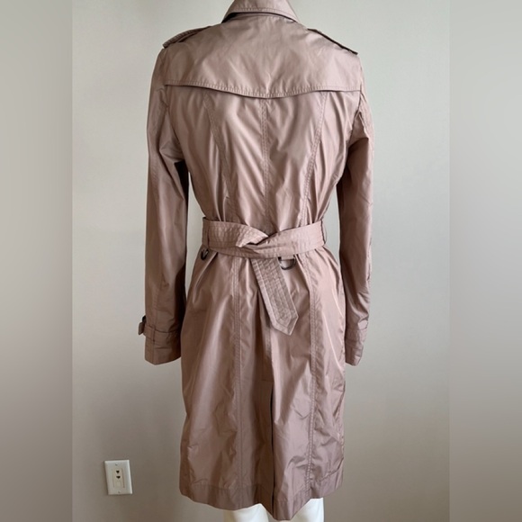 Burberry Long Waterloo Heritage Trench Coat - Picture 2 of 7